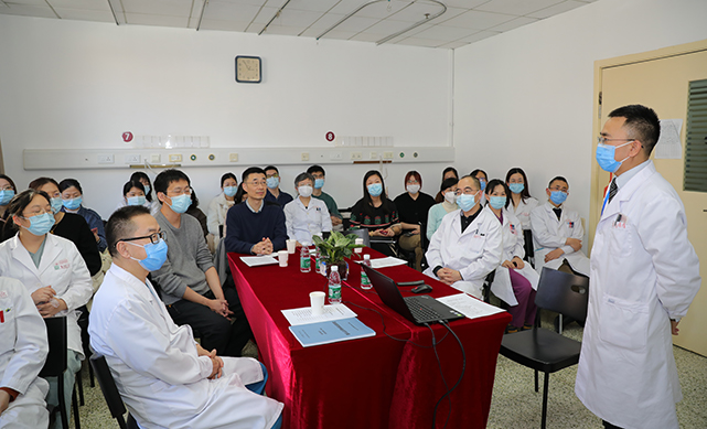 首都醫科大學附屬北京口腔醫院急診科醫生代掛陪診就醫的簡單介紹