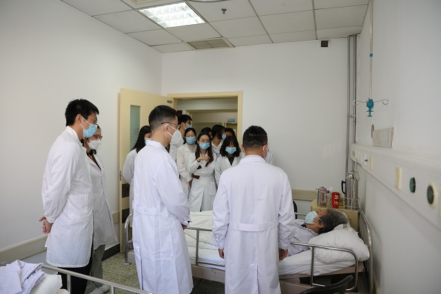 包含首都醫科大學附屬整形外科醫院號販子電話圈子口碑最好100%有號!的詞條