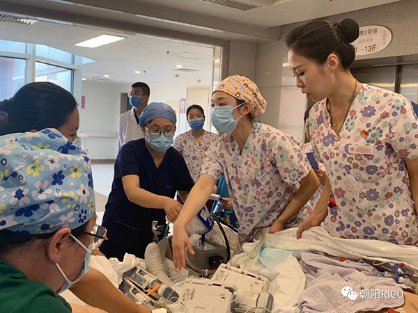 包含首都醫科大學附屬北京口腔醫院陪診團隊黃牛掛號合理收費的詞條
