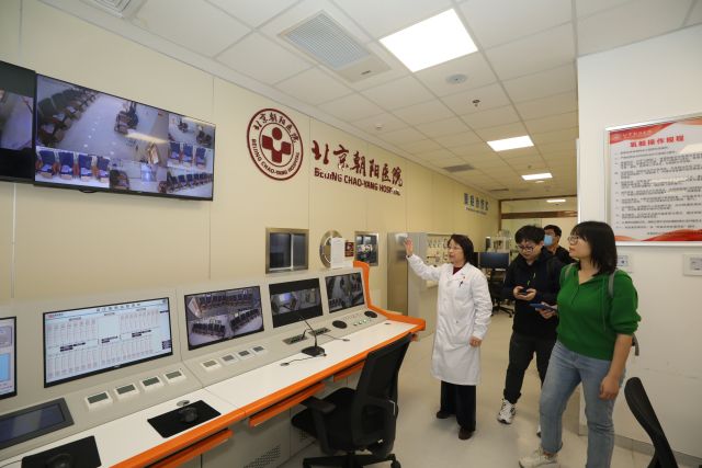 2024-02-28高压氧科 记者媒体体验活动 (10).JPG
