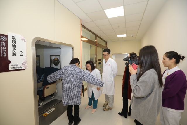 2024-02-28高压氧科 记者媒体体验活动 (1).JPG