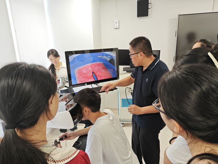 夏令营新闻稿--图10.jpg 夏令营新闻稿--图10.jpg