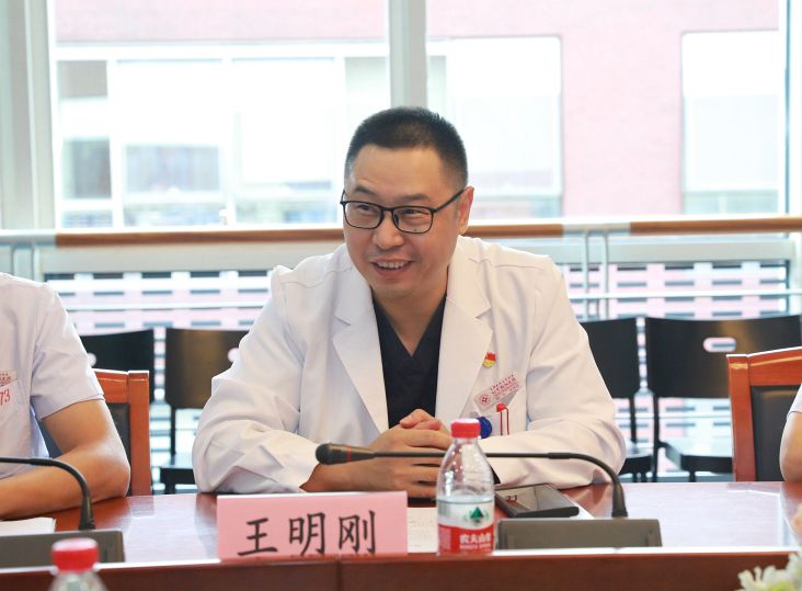 02024-09-26八九月职工荣退会 吕少丽 王明刚 (40).jpg