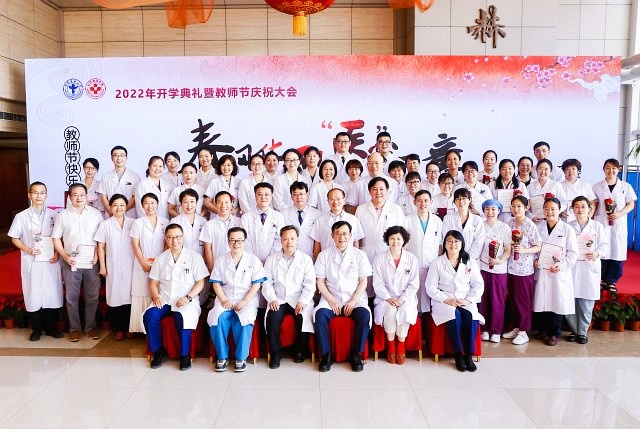 6师资队伍.jpg 6师资队伍.jpg