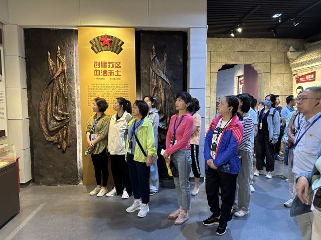 照片35.jpg 照片35.jpg