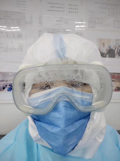 s_刘洋护目镜_202003041601497.jpg
