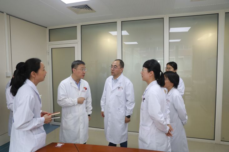 2024-04-29血液科 MDT门诊 高文 梅雪 (9).JPG 2024-04-29血液科 MDT门诊 高文 梅雪 (9).JPG